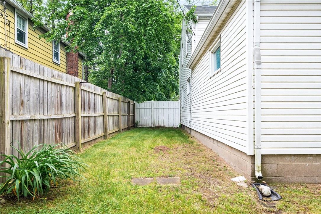 14 Fisher Road, Gates, New York image 39