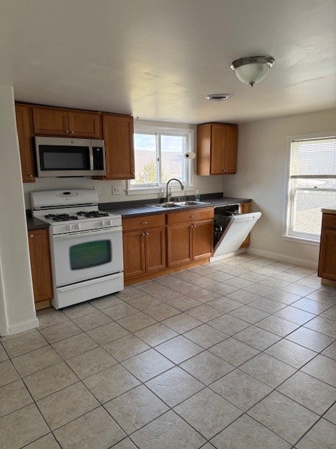 237 W 3rd Street #201