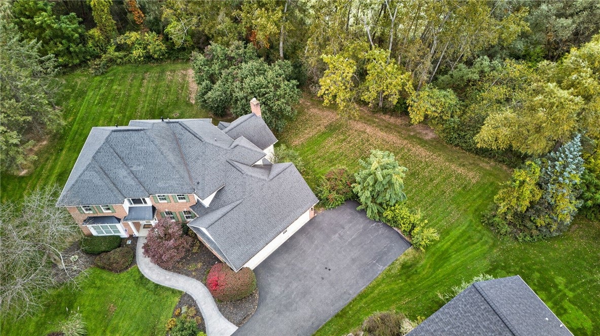 17 Crownwood Circle