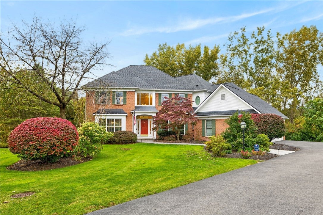 17 Crownwood Circle