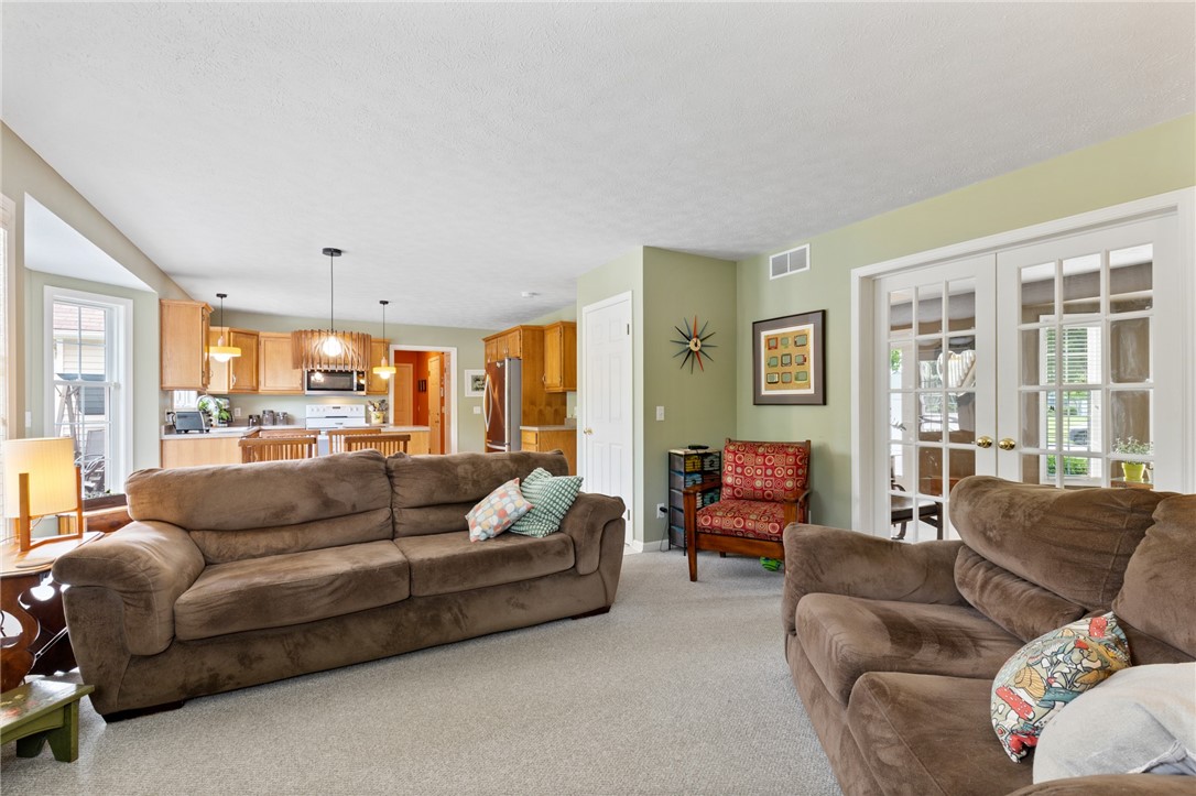 617 Whistlers Cove Lane, Greece, New York image 13