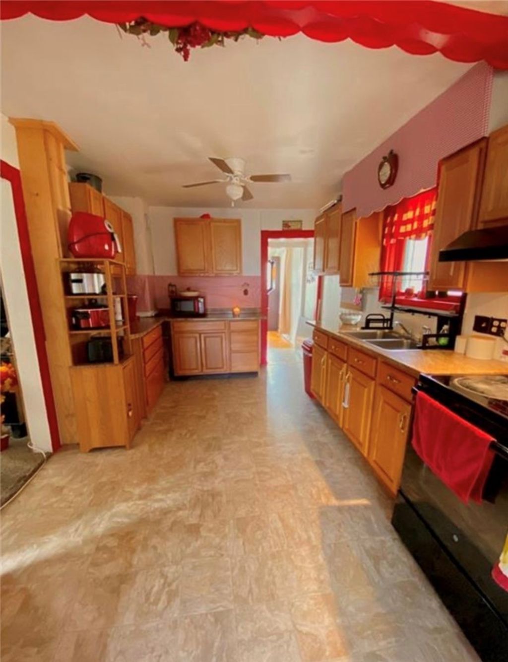 Photo of 362 South Avenue, Shelby, NY 14103 (MLS # R1668904)