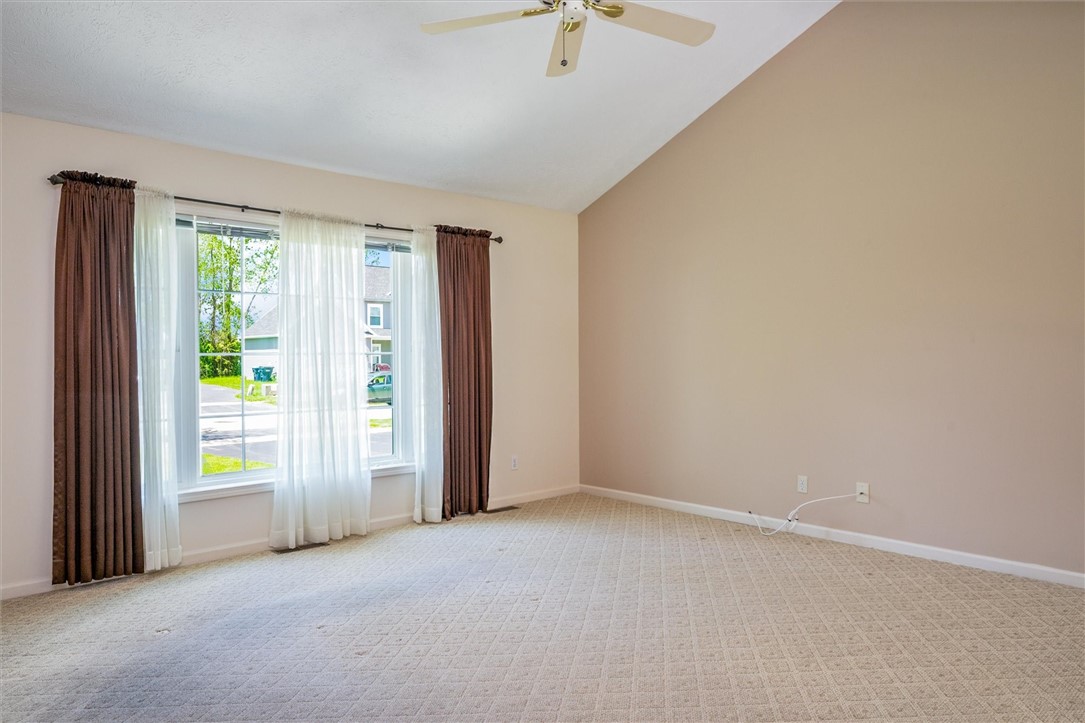 47 Kaye Park Terrace, Gates, New York image 20