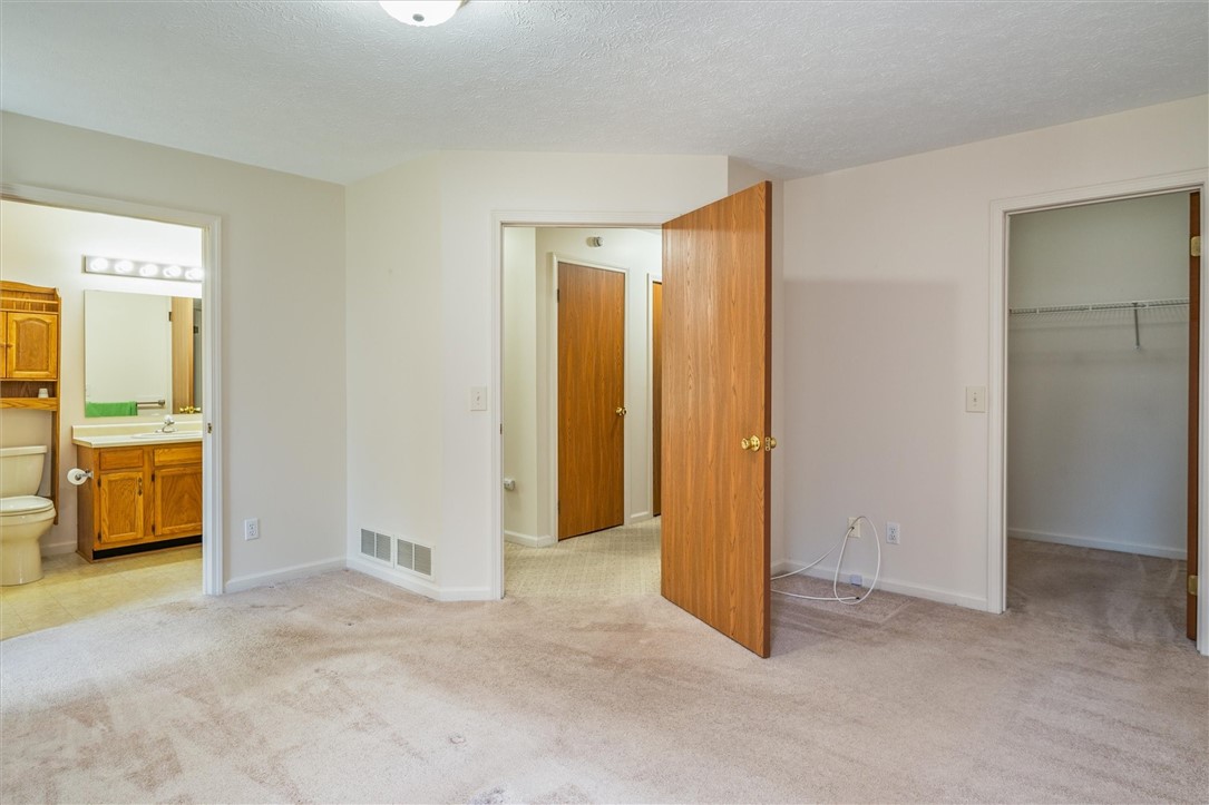 47 Kaye Park Terrace, Gates, New York image 12