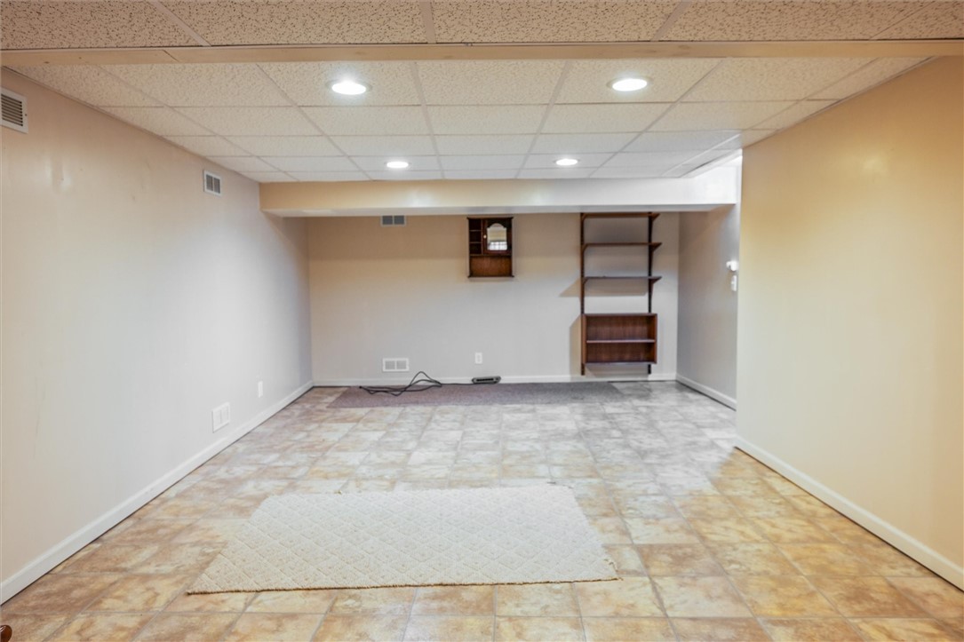 47 Kaye Park Terrace, Gates, New York image 34