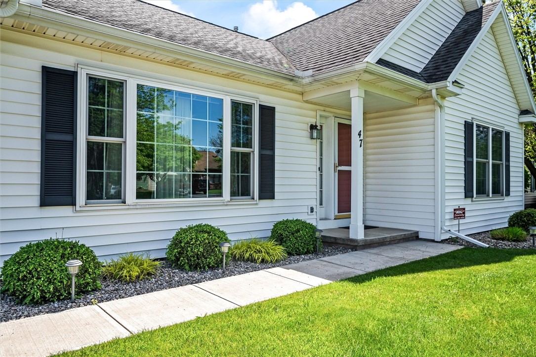 47 Kaye Park Terrace, Gates, New York image 3