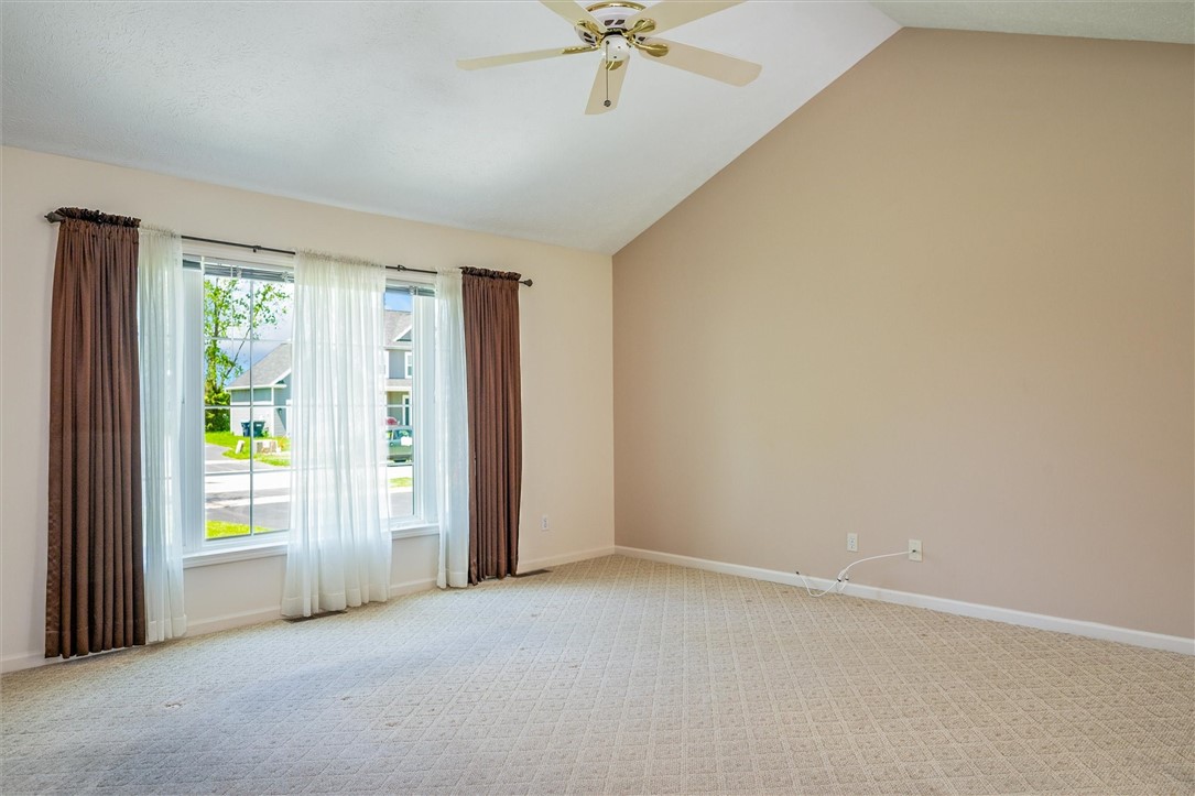 47 Kaye Park Terrace, Gates, New York image 23