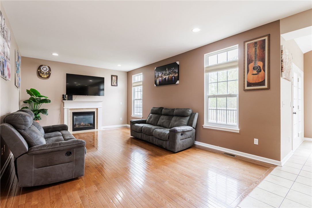 11 Blazing Star Circle, Henrietta, New York image 24