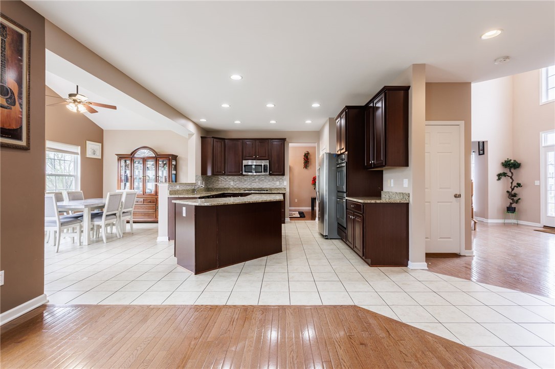 11 Blazing Star Circle, Henrietta, New York image 26