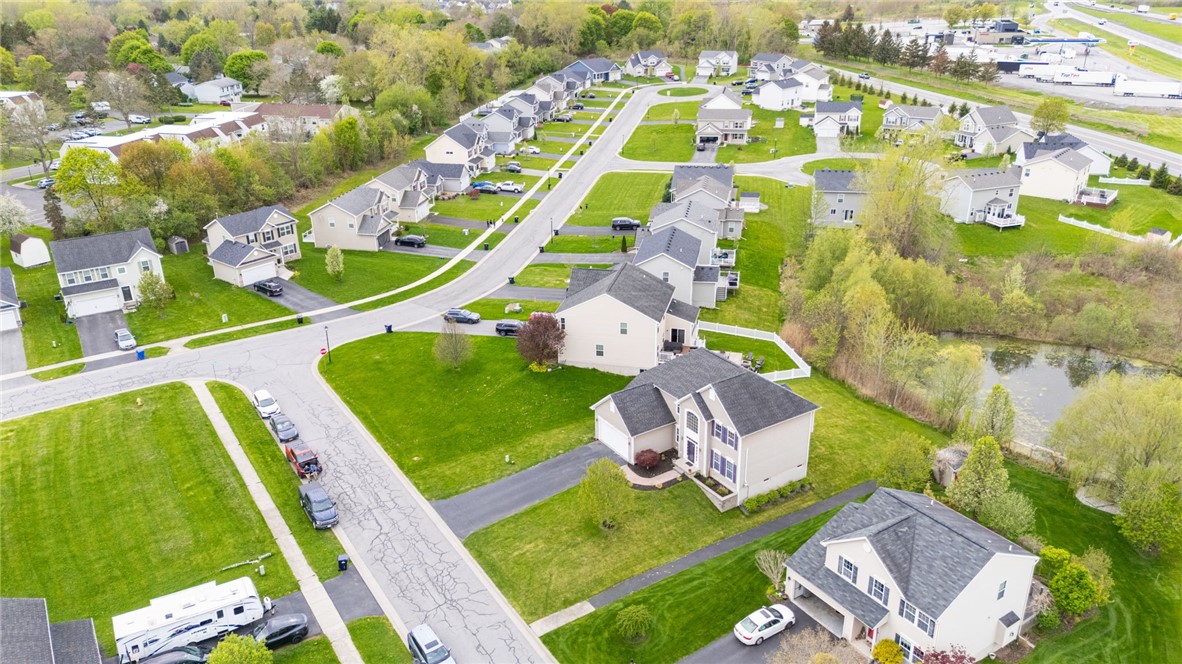 11 Blazing Star Circle, Henrietta, New York image 48