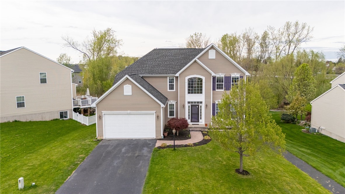 11 Blazing Star Circle, Henrietta, New York image 3