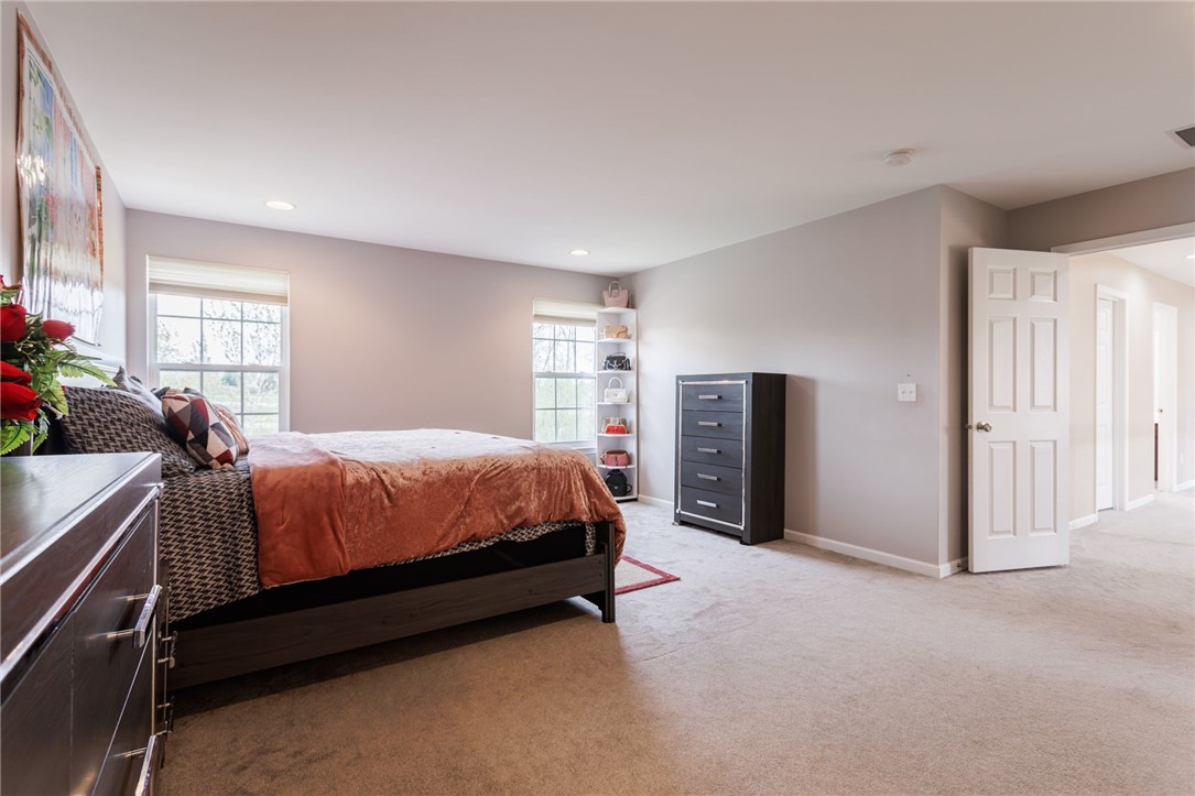 11 Blazing Star Circle, Henrietta, New York image 34
