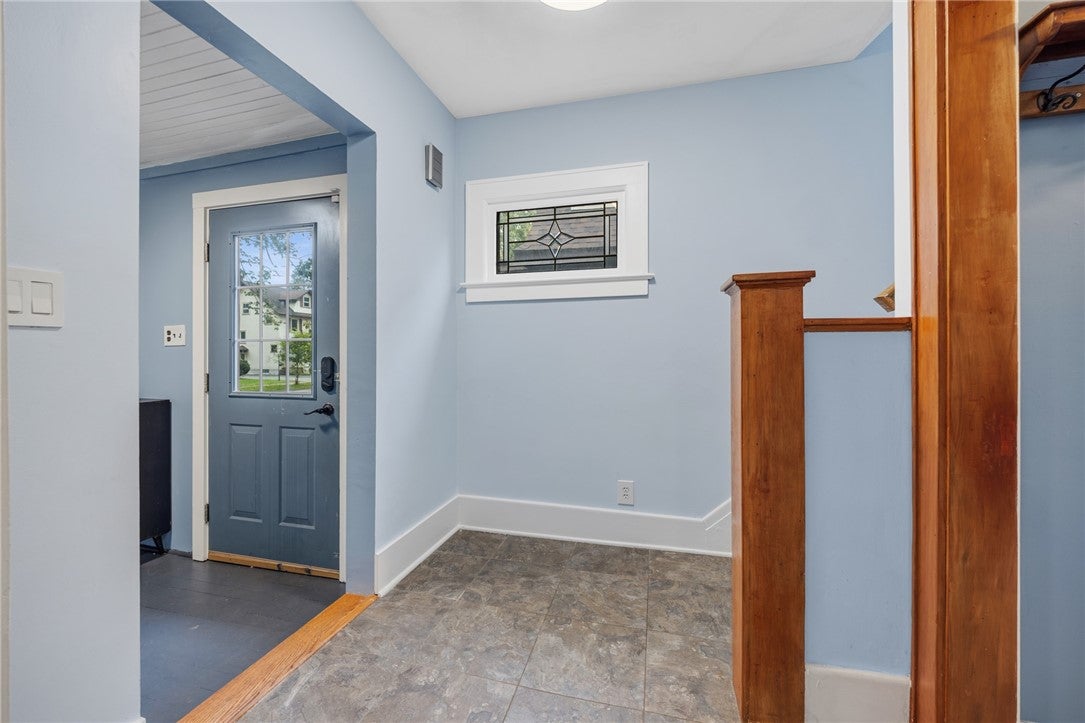 124 Parkside Cres