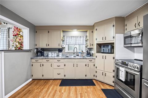 Tiny photo for 40 Spencer Street, Lyons, NY 14489 (MLS # R1655279)