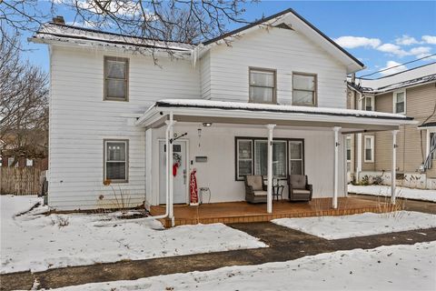Tiny photo for 40 Spencer Street, Lyons, NY 14489 (MLS # R1655279)