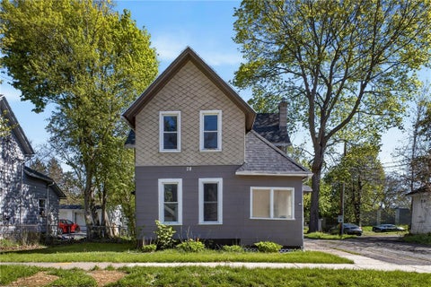 Homes For Sale - 28 Upton Place<br/> Monroe County, Rochester, NY 14612