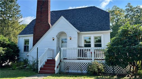 Photo of 34 West End Avenue, Oneonta, NY 13820 (MLS # R1637517)