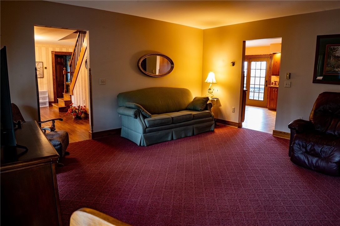 10400 Fox Ridge Road, Corning, New York image 20