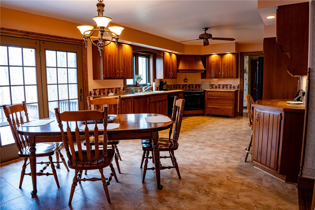 10400 Fox Ridge Road, Corning, New York image 14