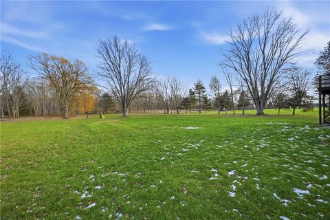 Tiny photo for 1437 Hosmer Road, Somerset, NY 14012 (MLS # R1655349)