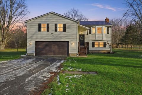 Photo of 1437 Hosmer Road, Somerset, NY 14012 (MLS # R1655349)