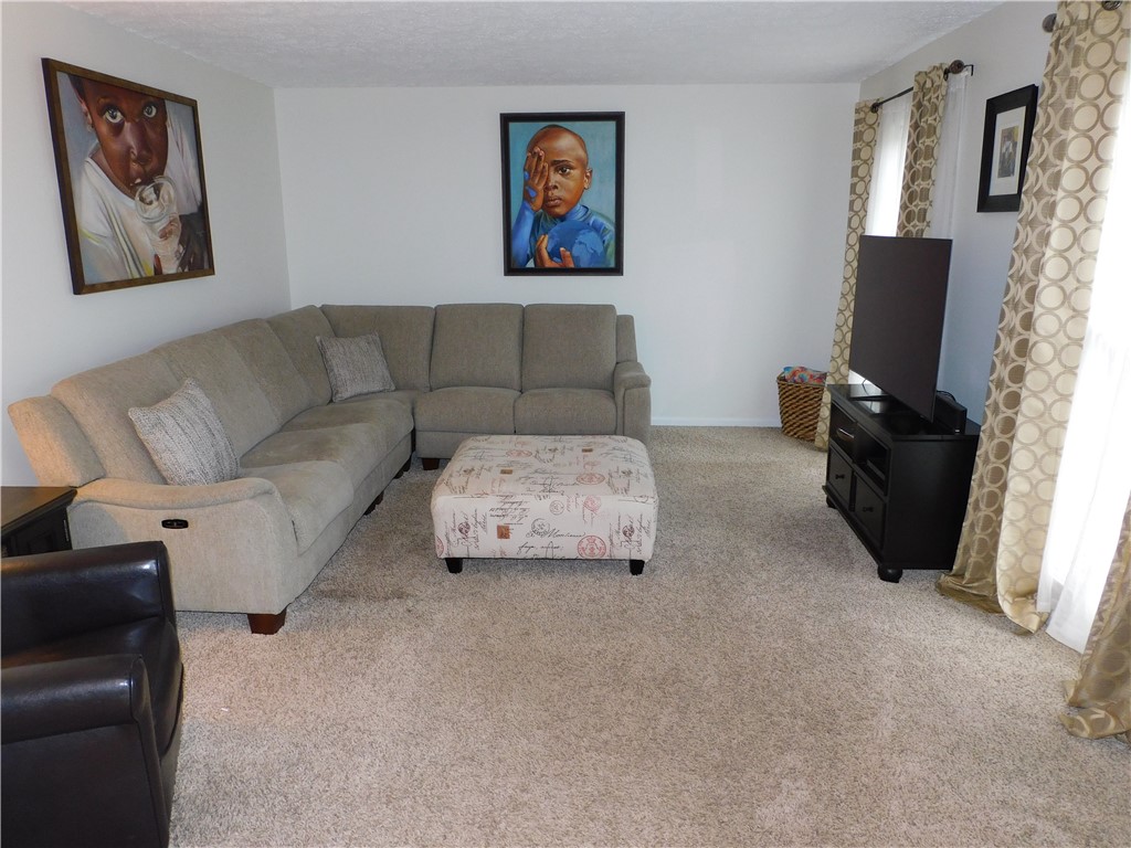 255 Macintosh Drive, Greece, New York image 6