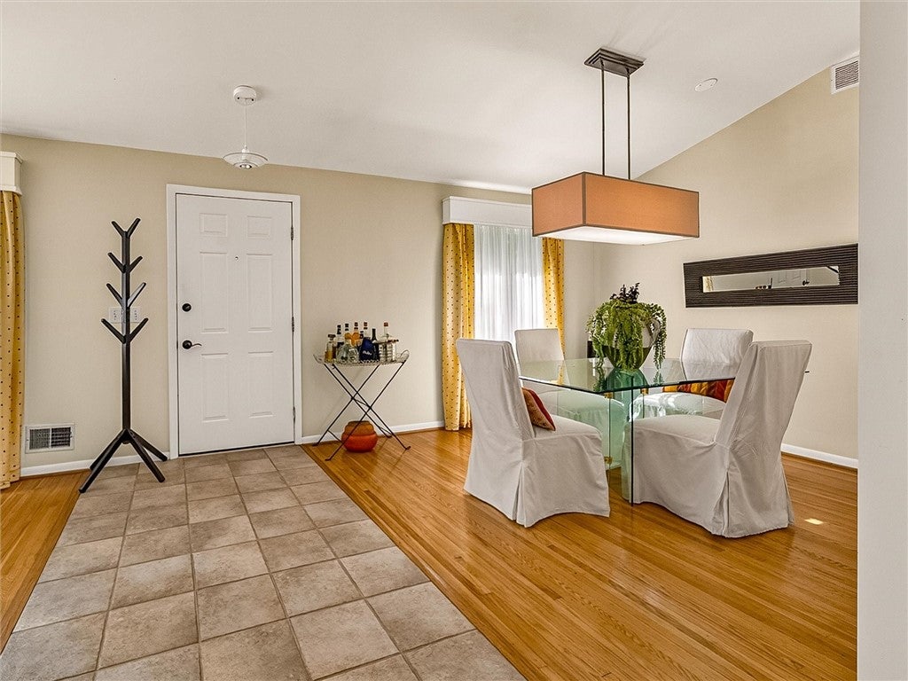 101 Lee Circle Drive