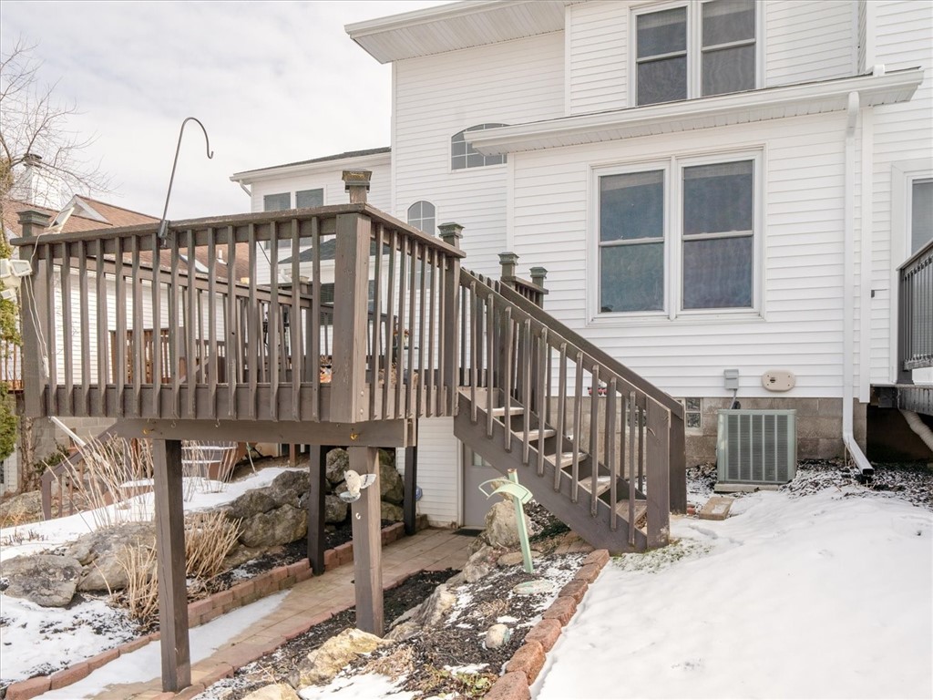 5998 Calm Lake Drive, Farmington, New York image 37