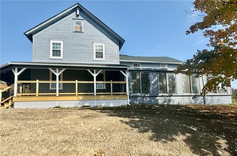 Photo of 515 Evening Inn Road #A, Oneonta, NY 13820 (MLS # R1571435)