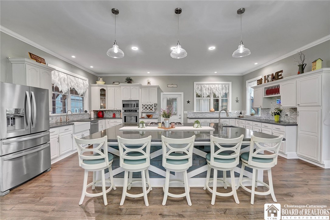 2715 Five Mile Road