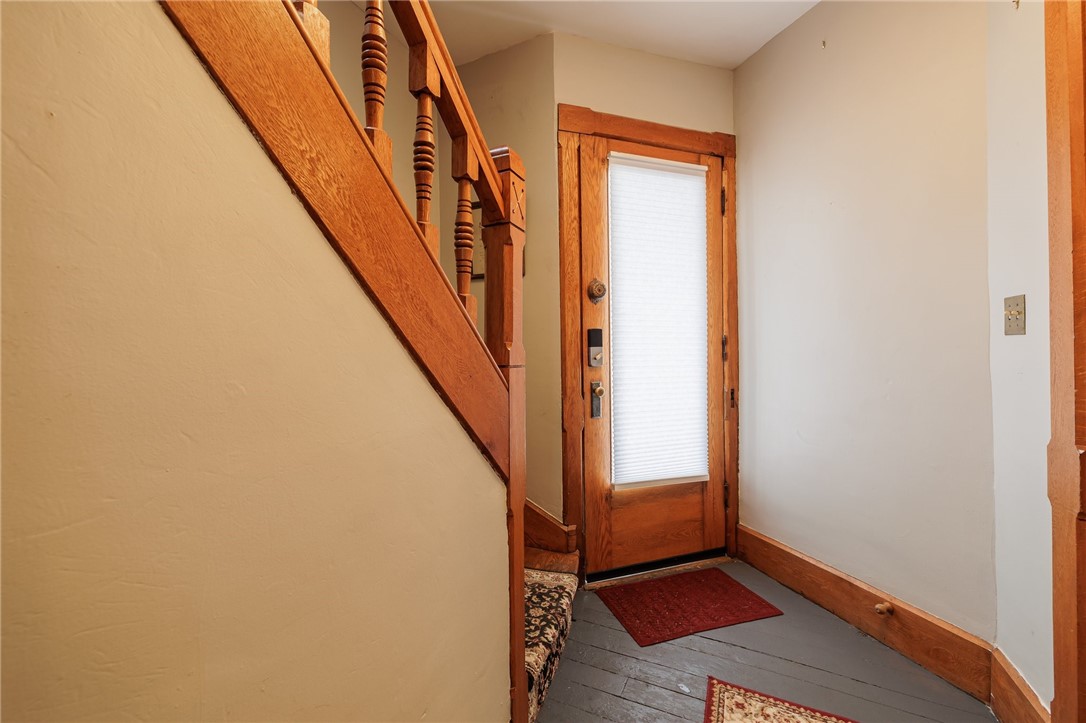 27 W Gibson Street