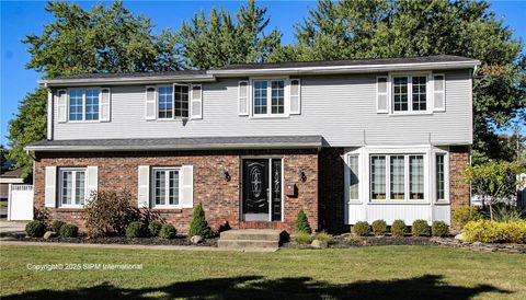 Photo of 140 Teakwood Terrace, Amherst, NY 14221 (MLS # R1645612)