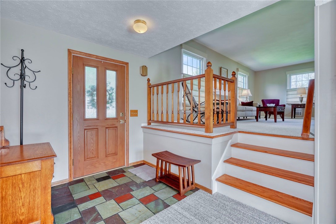 743 Eastwood Circle, Webster, New York image 3