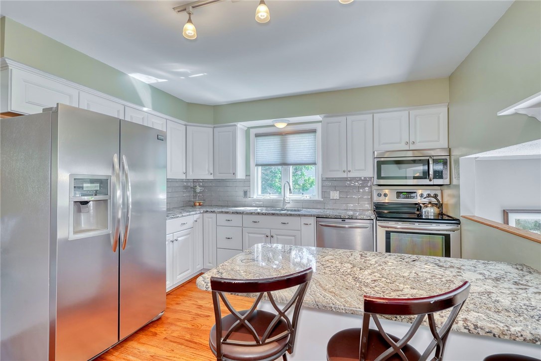 743 Eastwood Circle, Webster, New York image 11