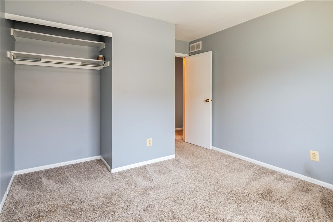 20 De Paul Drive, East Rochester, New York image 13