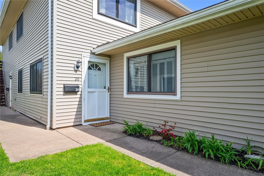 20 De Paul Drive, East Rochester, New York image 1