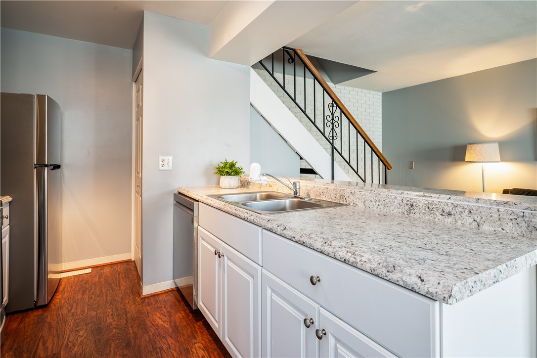 20 De Paul Drive, East Rochester, New York image 6