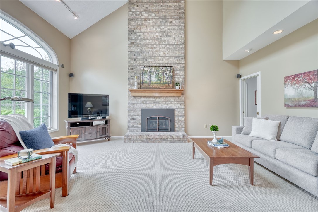 111 Fiddlers Hollow, Penfield, New York image 18