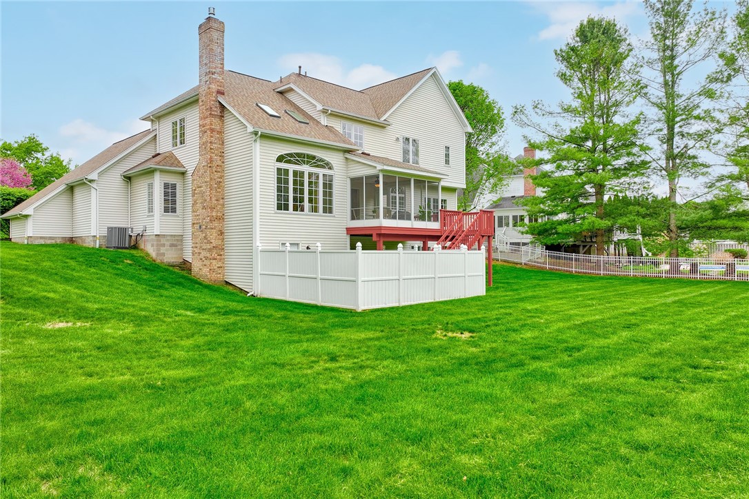 111 Fiddlers Hollow, Penfield, New York image 47