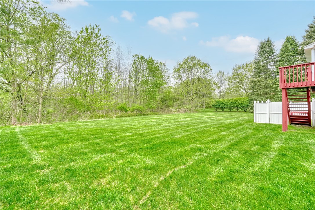 111 Fiddlers Hollow, Penfield, New York image 46