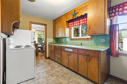 Tiny photo for 55 S Lake Avenue, Bergen, NY 14416 (MLS # R1709615)