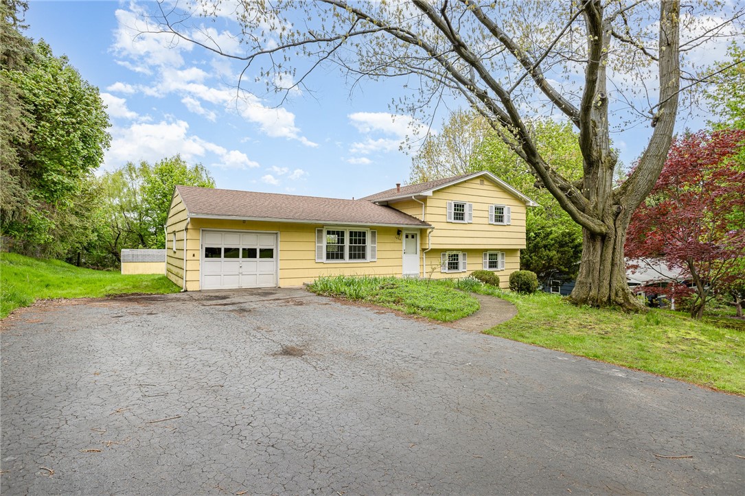 1604 Ayrault Rd