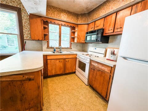 Tiny photo for 68 Steel Street, Auburn, NY 13021 (MLS # R1692893)