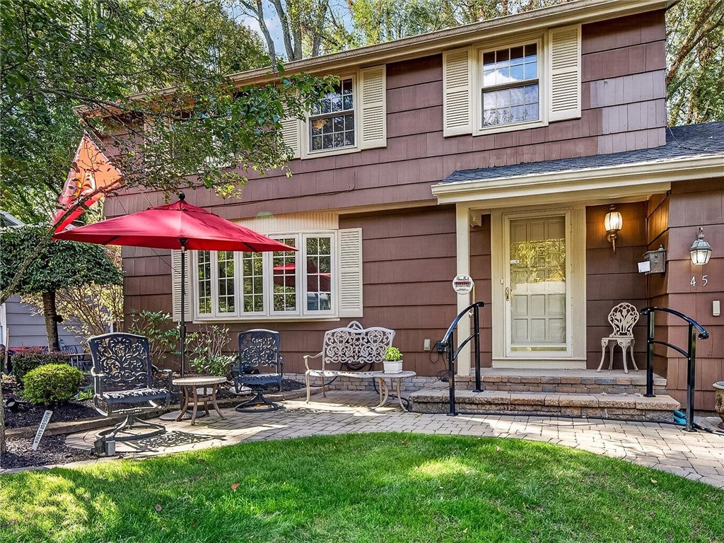 45 Shadowlawn Court