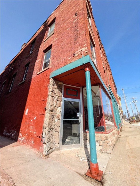 126 N Main Street, Albion, New York image 5