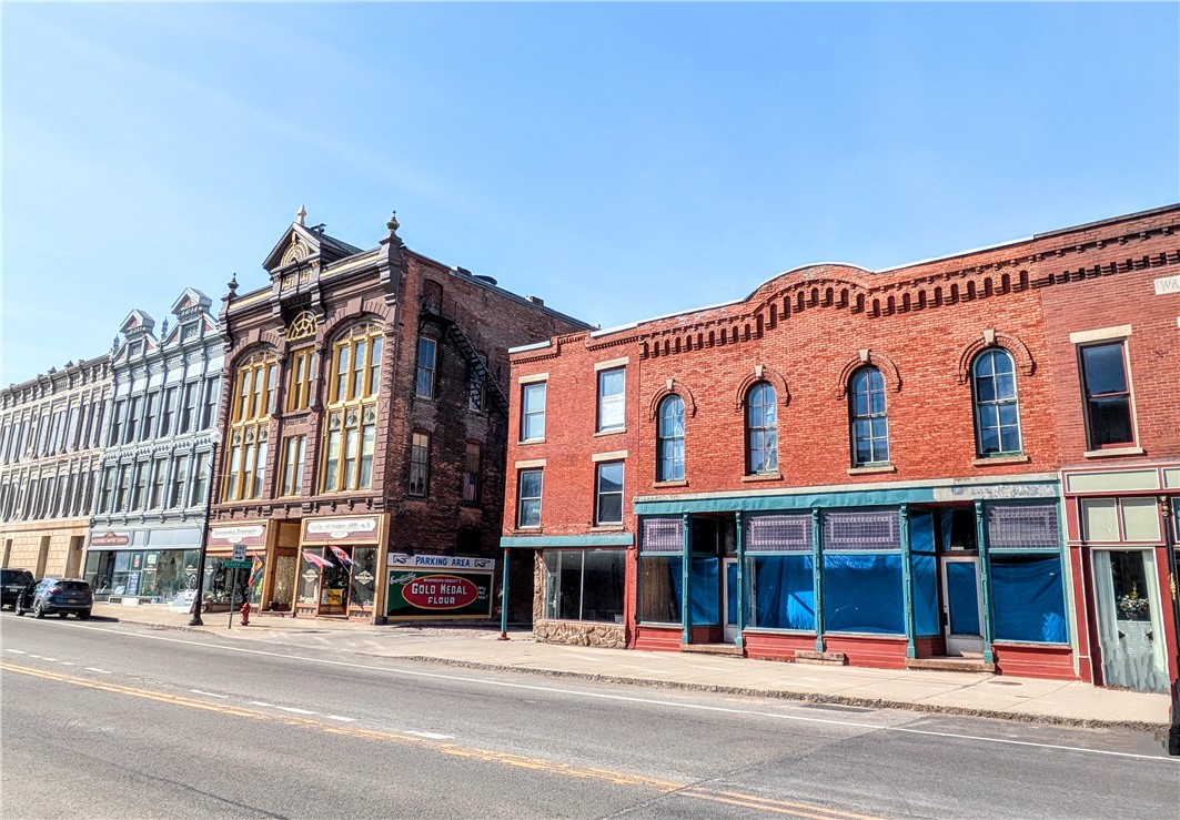 126 N Main Street, Albion, New York image 1