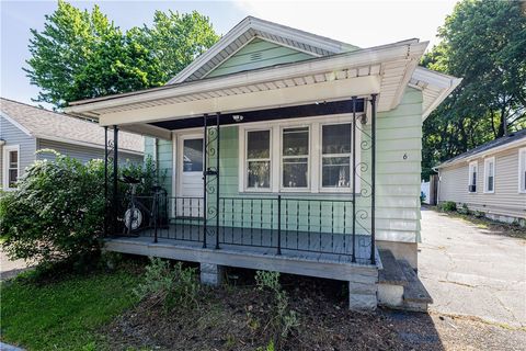 Photo of 6 Sauer Place, Rochester, NY 14620 (MLS # R1684585)