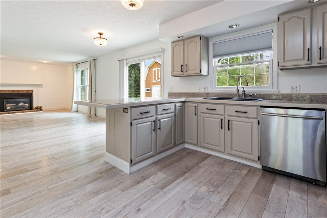 151 Crab Apple Lane, Greece, New York image 15