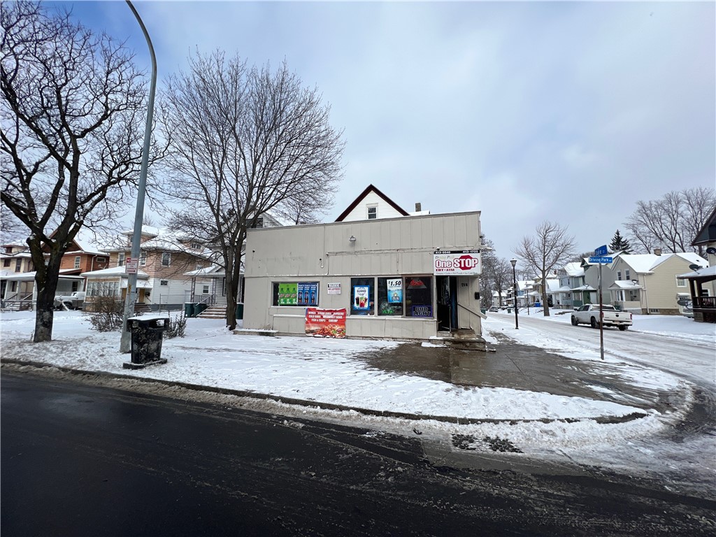 568 Driving Park Avenue, Rochester, New York image 4