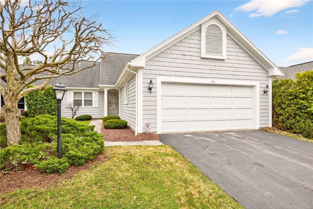 Photo of 94 Greenwood Park, Pittsford, NY 14534 (MLS # R1666991)